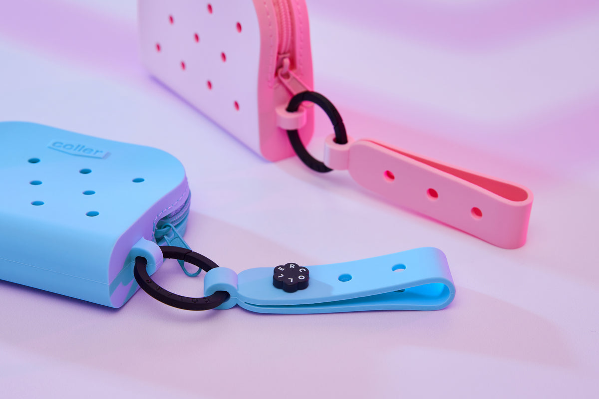 COLLER CARABINER STRAP LIGHT BLUE