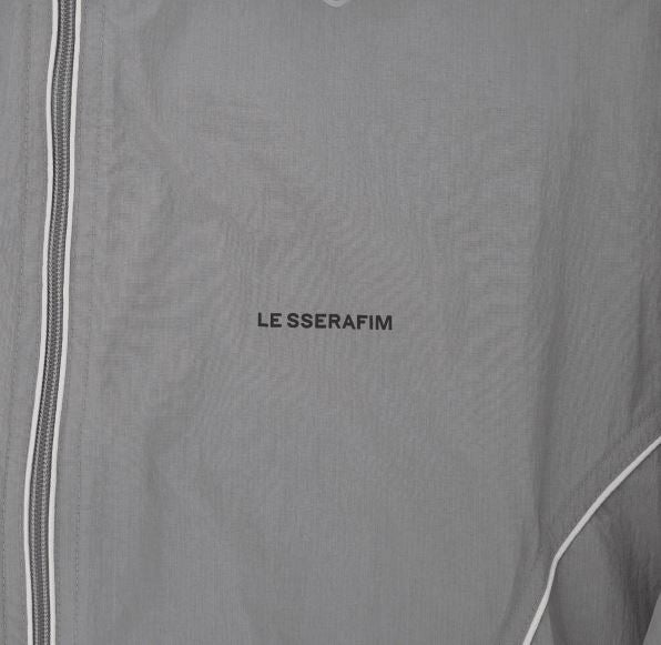 LE SSERAFIM WIND BREAKER  (GREY) S-M/L-XL