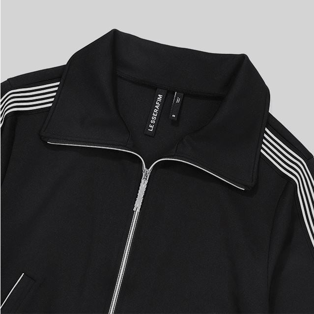 LE SSERAFIM TRACK TOP (BLACK) S/M