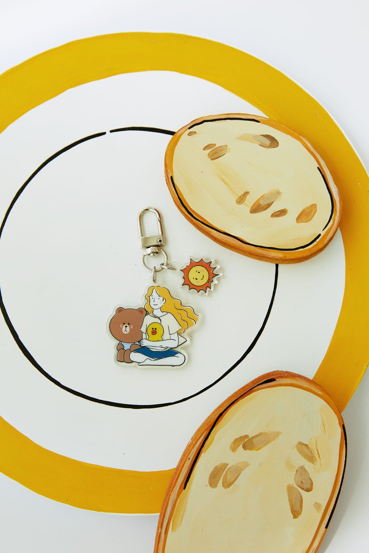 LINE FRIENDS BROWN DRAWING MARY ACRYLIC KEYRING - A