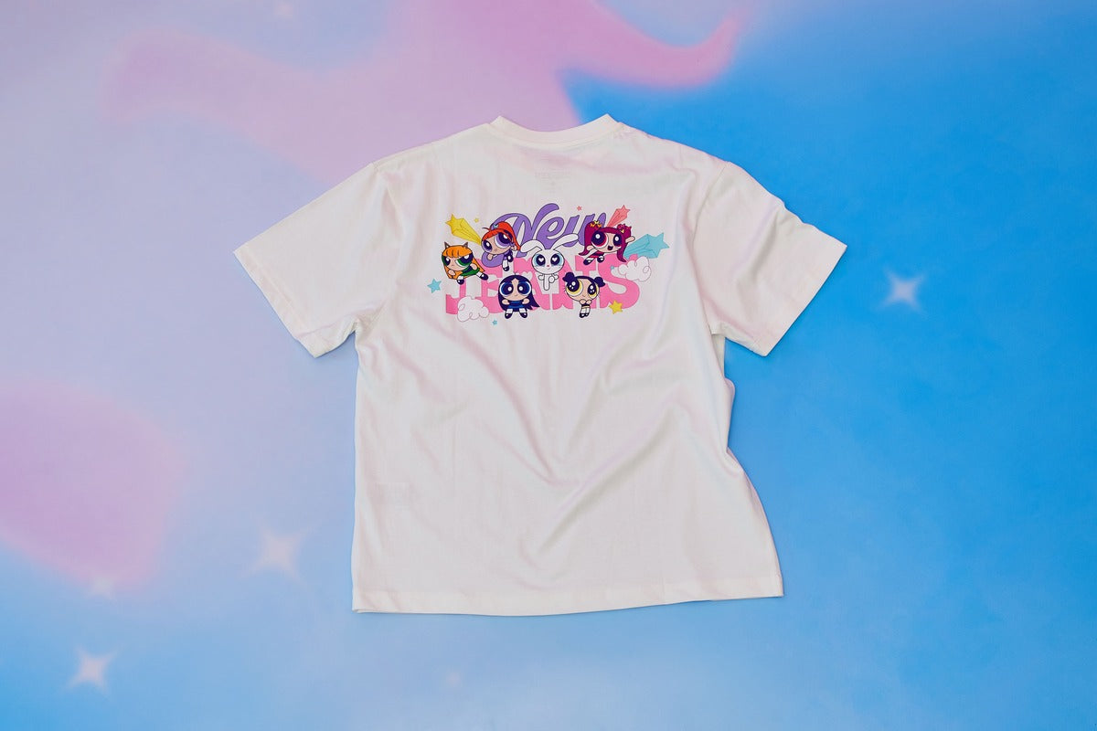THE POWERPUFF GIRLS X NEWJEANS SHORT SLEEVE T-SHIRT (WHITE)
