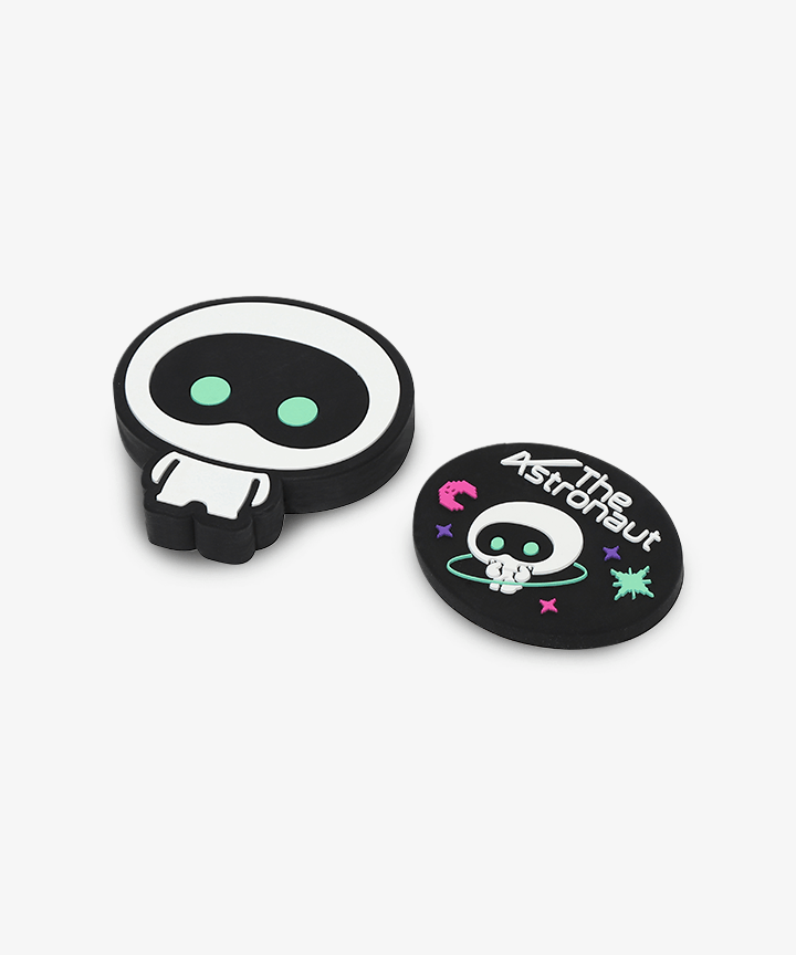THE ASTRONAUT BTS WOOTTEO MAGNET SET